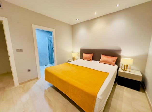 Resale - Villa - Villamartin - Los Dolses