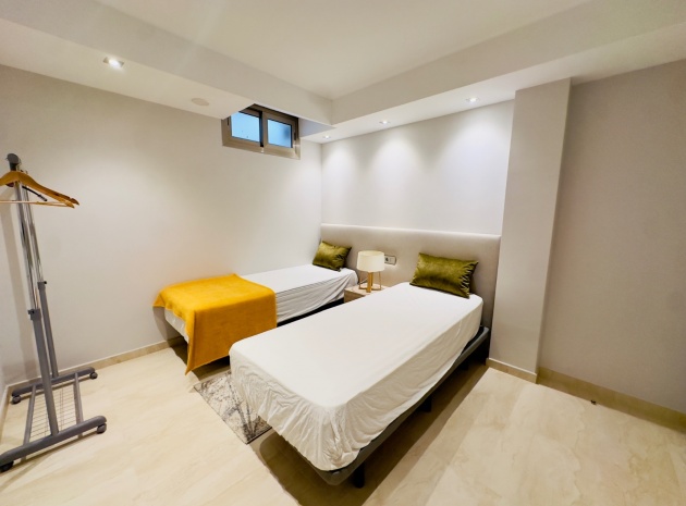 Resale - Villa - Villamartin - Los Dolses