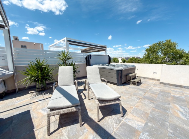Revente - Appartement - Torrevieja - Aguas Nuevas