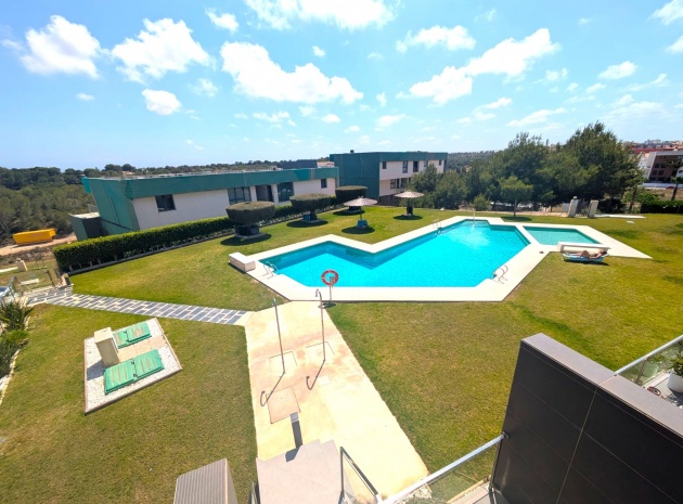 Resale - Apartment - Villamartin - La Fuente