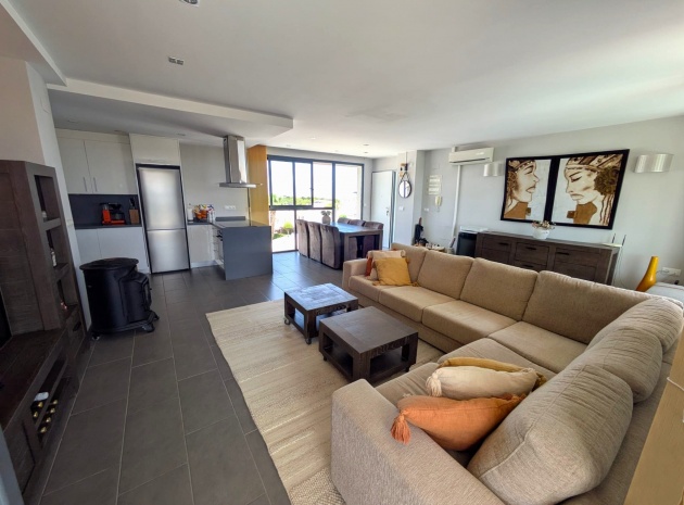Resale - Apartment - Villamartin - La Fuente