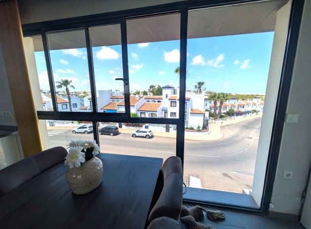 Resale - Apartment - Villamartin - La Fuente