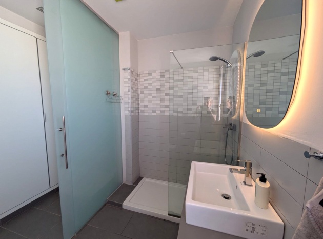 Resale - Apartment - Villamartin - La Fuente