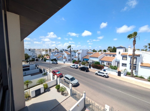 Resale - Apartment - Villamartin - La Fuente