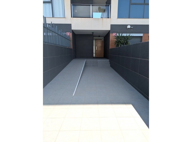 Resale - Apartment - Villamartin - La Fuente