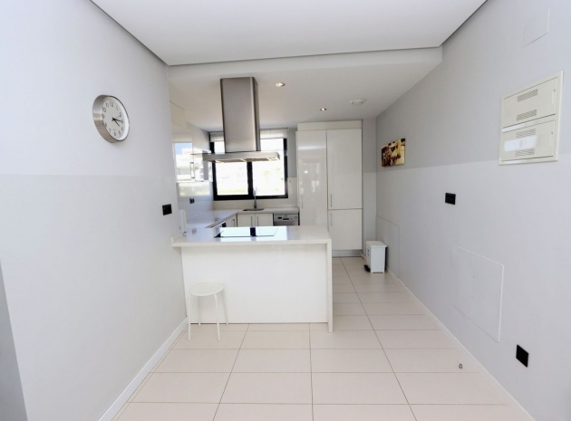 Resale - Apartment - Villamartin - Costa Blanca South