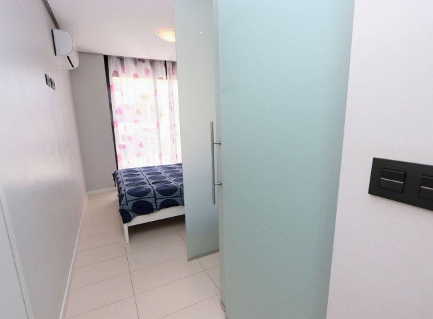 Resale - Apartment - Villamartin - Costa Blanca South