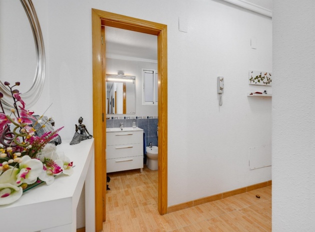 Wiederverkauf - Wohnung - Torrevieja - Torrevieja Centro