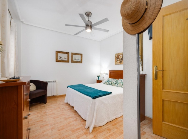 Wiederverkauf - Wohnung - Torrevieja - Torrevieja Centro