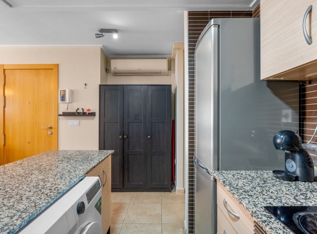 Resale - Apartment - Alicante - Alicante Centro