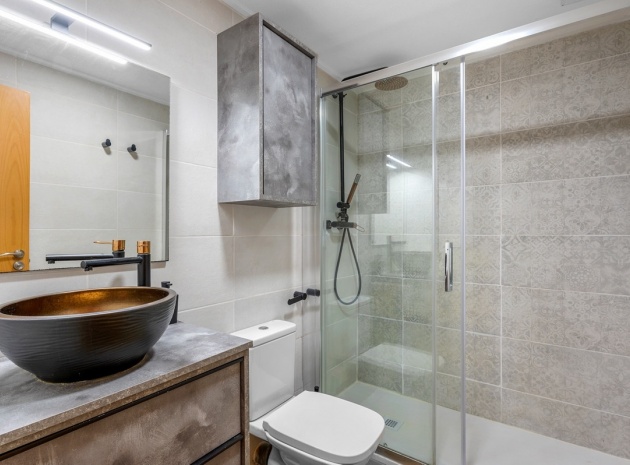 Resale - Apartment - Alicante - Alicante Centro