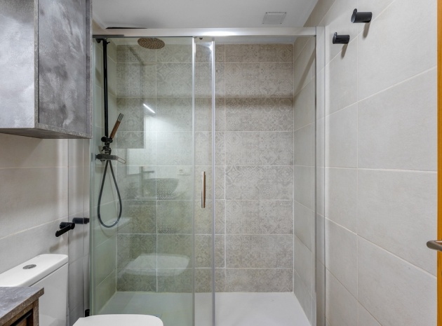 Resale - Apartment - Alicante - Alicante Centro