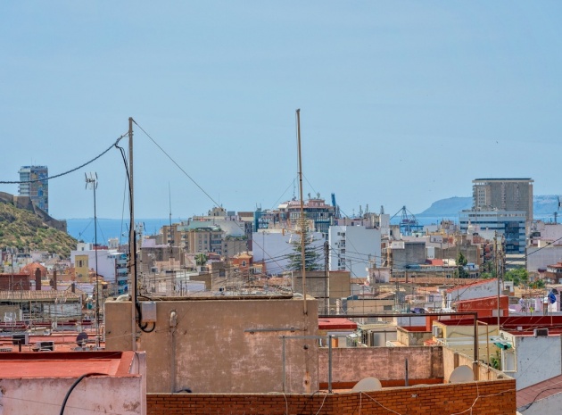 Resale - Apartment - Alicante - Alicante Centro