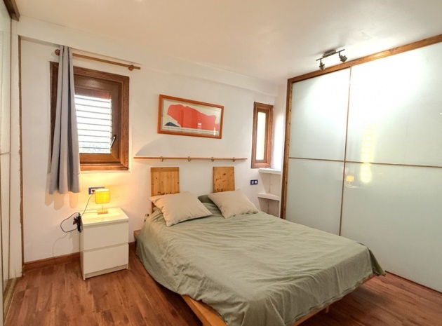 Återförsäljning - Lägenhet - Torrevieja - Torrevieja Centro