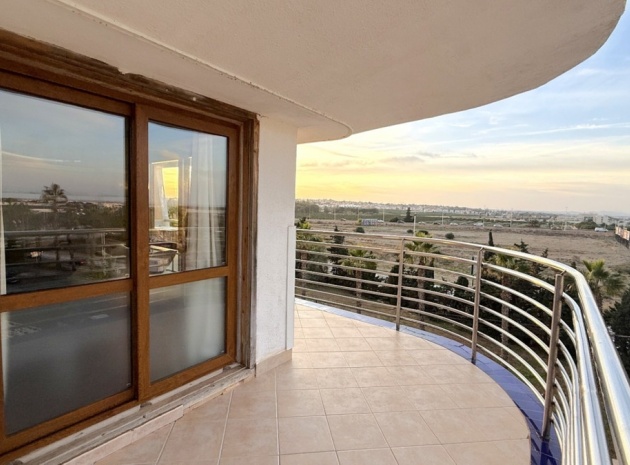 Återförsäljning - Lägenhet - Torrevieja - Torrevieja Centro