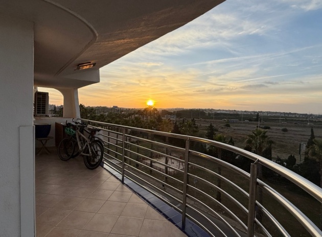 Återförsäljning - Lägenhet - Torrevieja - Torrevieja Centro