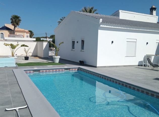 Wederverkoop - Villa - Orihuela - Cabo Roig