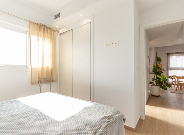 Resale - Apartment - Torrevieja - Nueva Torrevieja