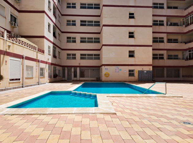 Återförsäljning - Lägenhet - Torrevieja - parque del naciones