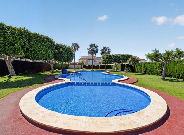 Återförsäljning - Lägenhet - Torrevieja - altos del limonar