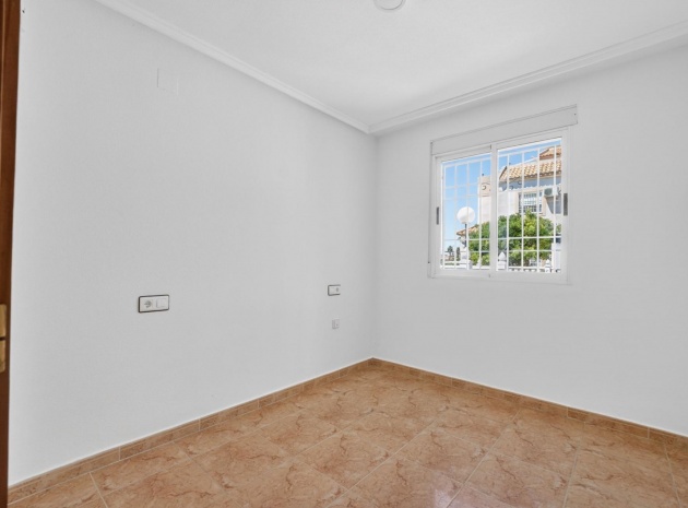 Återförsäljning - Lägenhet - Torrevieja - altos del limonar