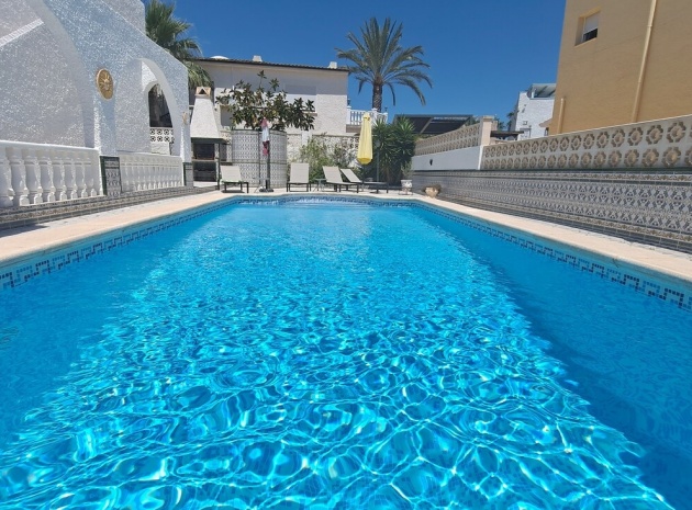 Resale - Villa - Villamartin - blue lagoon