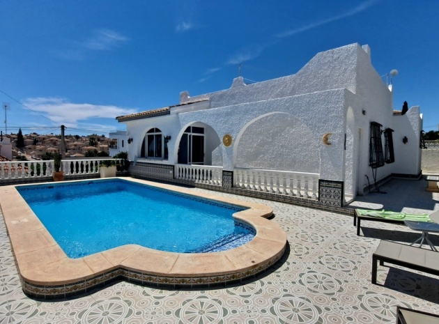 Resale - Villa - Villamartin - blue lagoon