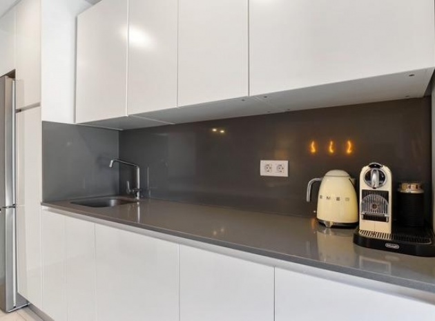 Resale - Townhouse - Villamartin - Res. Don Benito