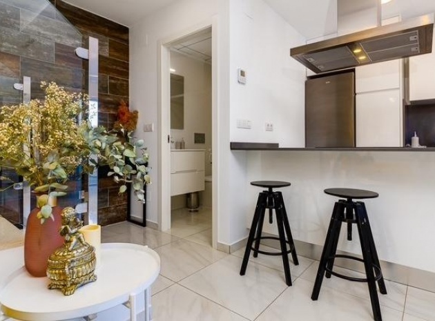 Resale - Townhouse - Villamartin - Res. Don Benito