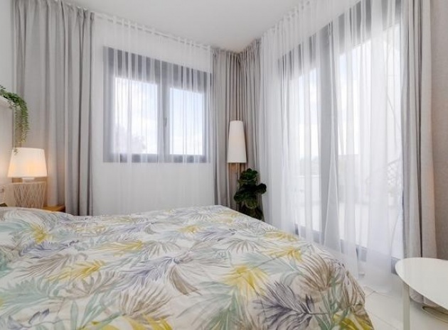 Resale - Townhouse - Villamartin - Res. Don Benito