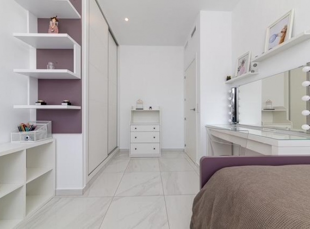 Resale - Townhouse - Villamartin - Res. Don Benito