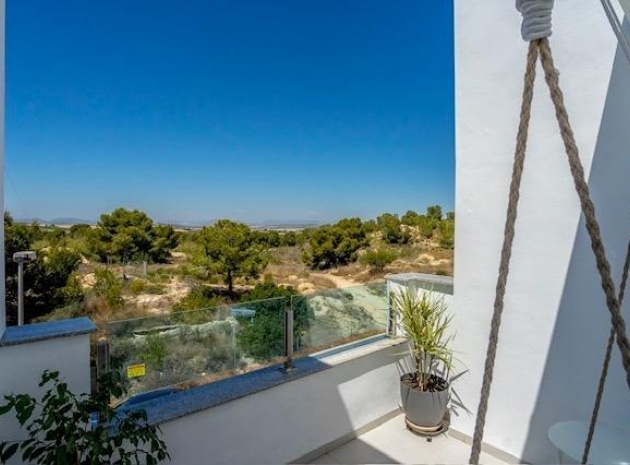 Resale - Townhouse - Villamartin - Res. Don Benito