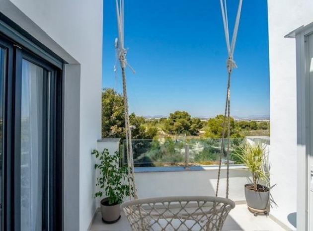 Resale - Townhouse - Villamartin - Res. Don Benito