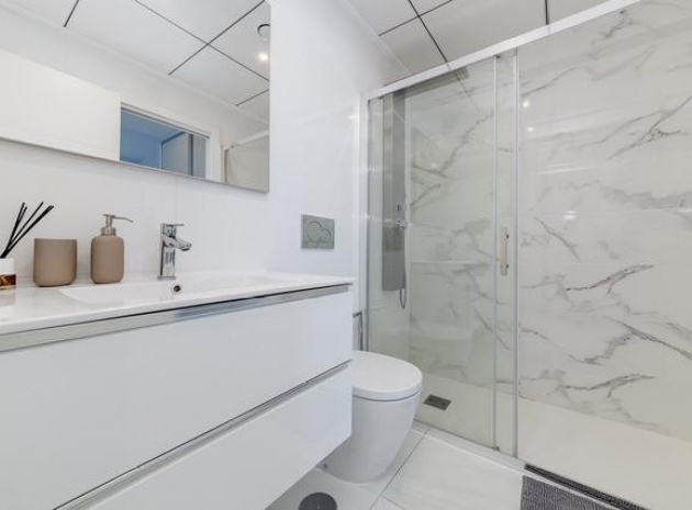 Resale - Townhouse - Villamartin - Res. Don Benito
