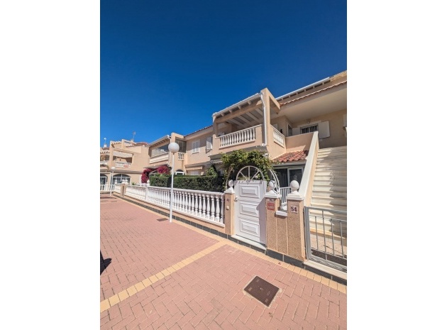 Resale - Apartment - Playa Flamenca - zeniamar