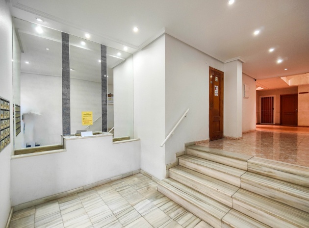 Revente - Appartement - Torrevieja - Beachside Torrevieja