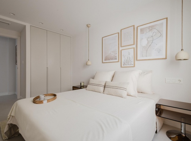 Resale - Apartment - Torrevieja - 1st line to the sea