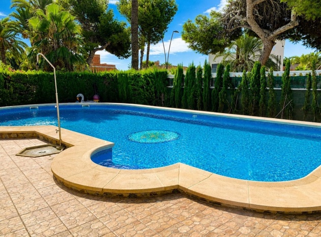 Resale - Villa - Orihuela - La Zenia