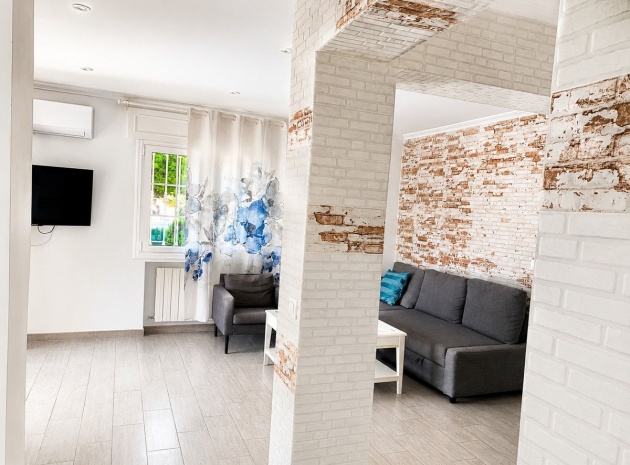 Resale - Villa - Orihuela - La Zenia