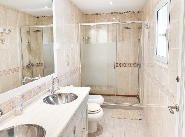 Resale - Villa - Orihuela - La Zenia