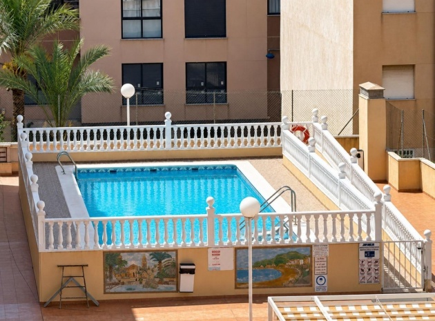 Återförsäljning - Lägenhet - Torrevieja - Torrevieja Centro