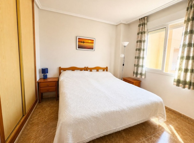 Återförsäljning - Lägenhet - Torrevieja - Torrevieja Centro