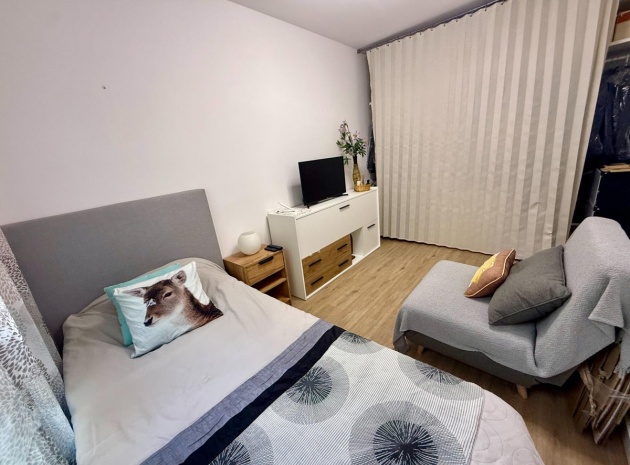 Återförsäljning - Lägenhet - Torrevieja - Torrevieja Centro