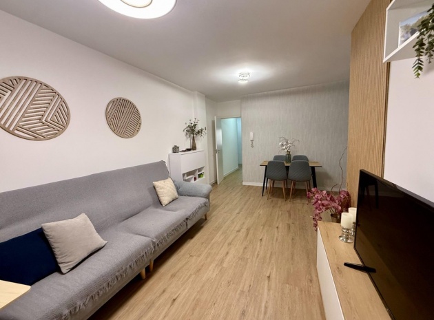 Återförsäljning - Lägenhet - Torrevieja - Torrevieja Centro