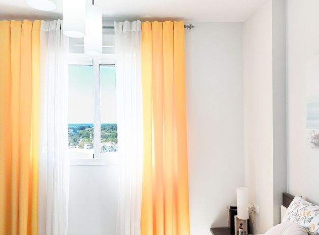 Resale - Apartment - Villamartin - Costa Blanca South