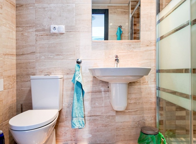 Resale - Apartment - Villamartin - Costa Blanca South
