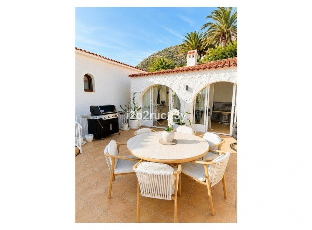 Resale - Villa - Calpe - Calpe Centro