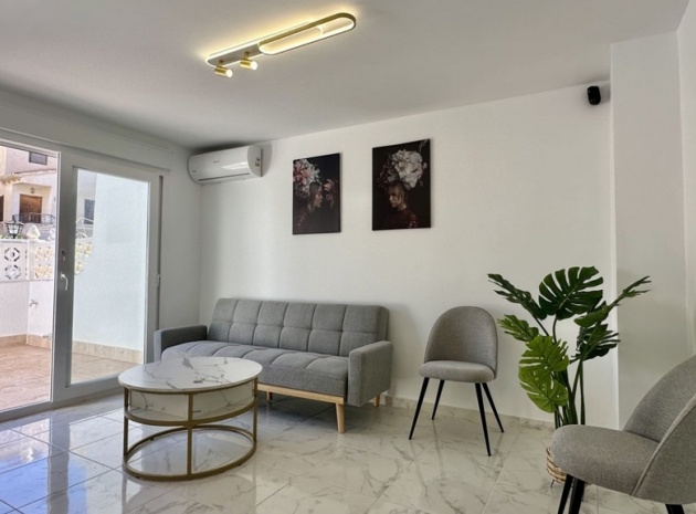 Resale - Townhouse - Torrevieja - Torrevieja Centro