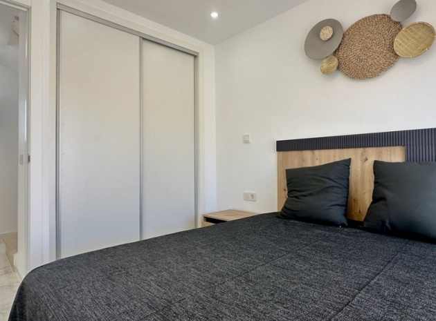 Resale - Townhouse - Torrevieja - Torrevieja Centro