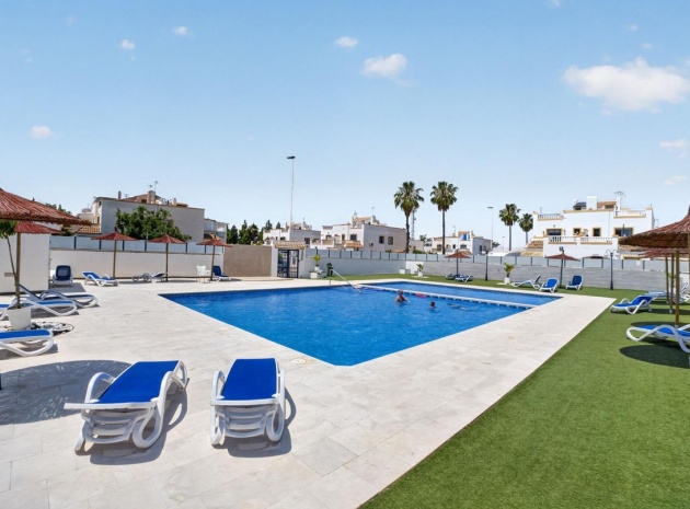 Resale - Apartment - Torrevieja - La Siesta
